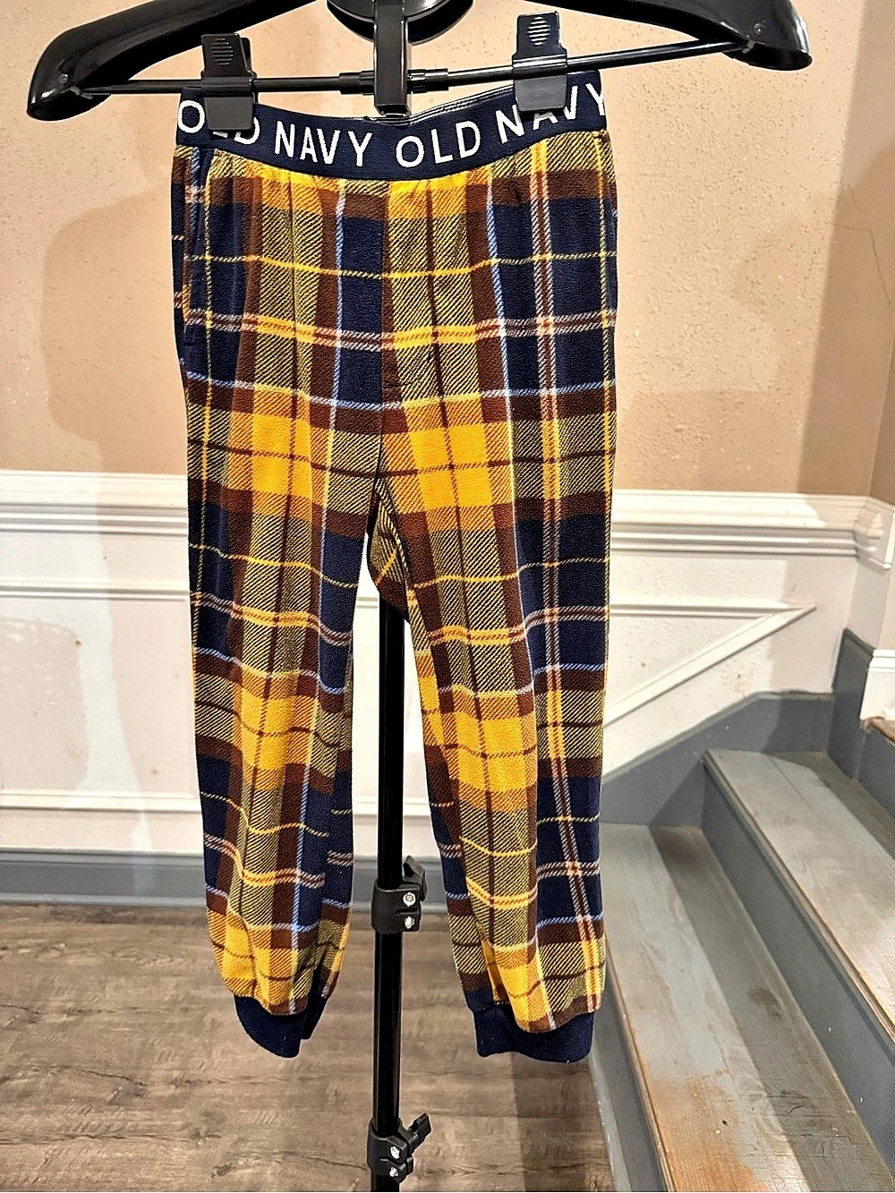 Old Navy Boys Plaid Fleece Pajama Pants
